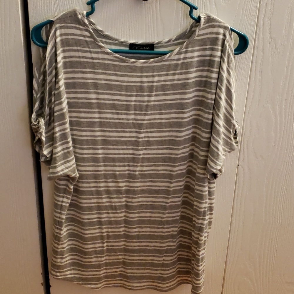 Cold shoulder top